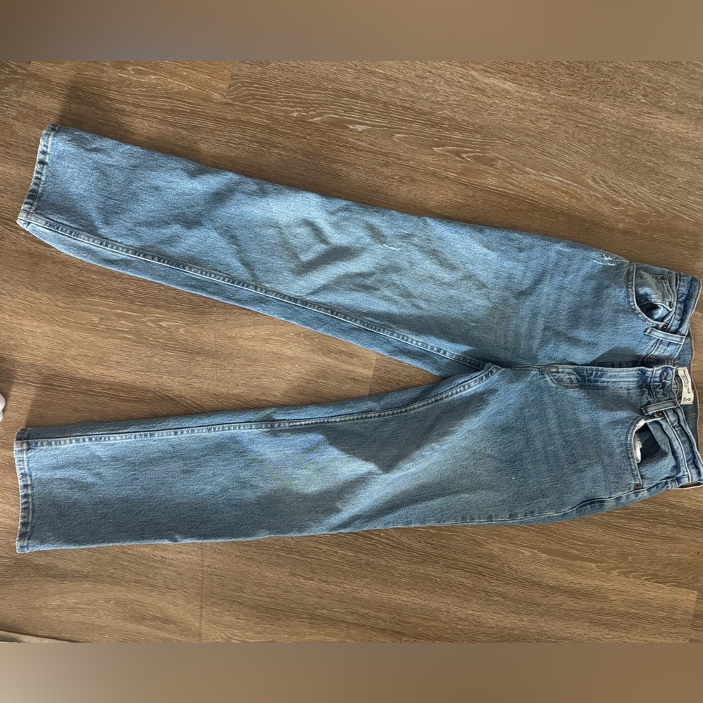 Abercrombie & Fitch the 90’s straight ultra high rise
